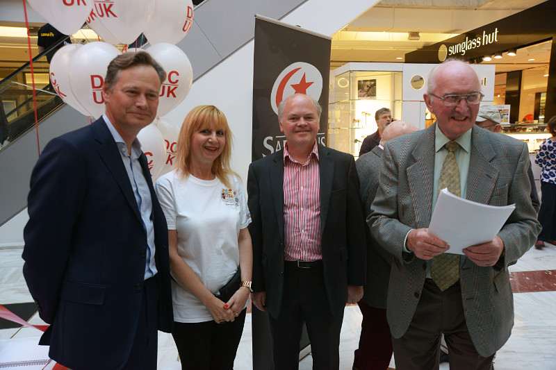 Matthew Offord MP, Cllr Lisa Rutter chairman of Dementia Club UK, Cllr David Longstaff Mayor of Barnet & Peter Cragg Dementia Club UK Trustee