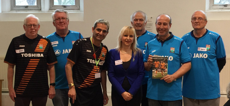 Steve, Mike, Kevin, Peter, Shaun & Dave of BarnetWFT presenting a cheque for £600 to Lisa Steve, Mike, Kevin, Peter, Shaun & Dave of BarnetWFT presenting a cheque for £600 to Lisa